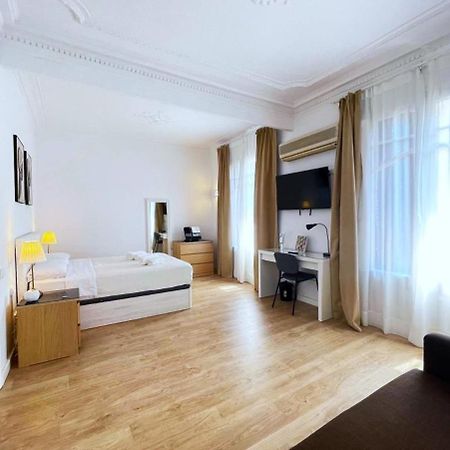Flor Habitaciones Barcelona Kültér fotó